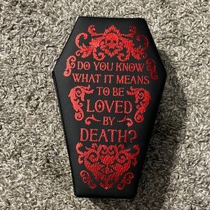 NWOT Gothic Coffin-Shaped Travel Jewelry Box